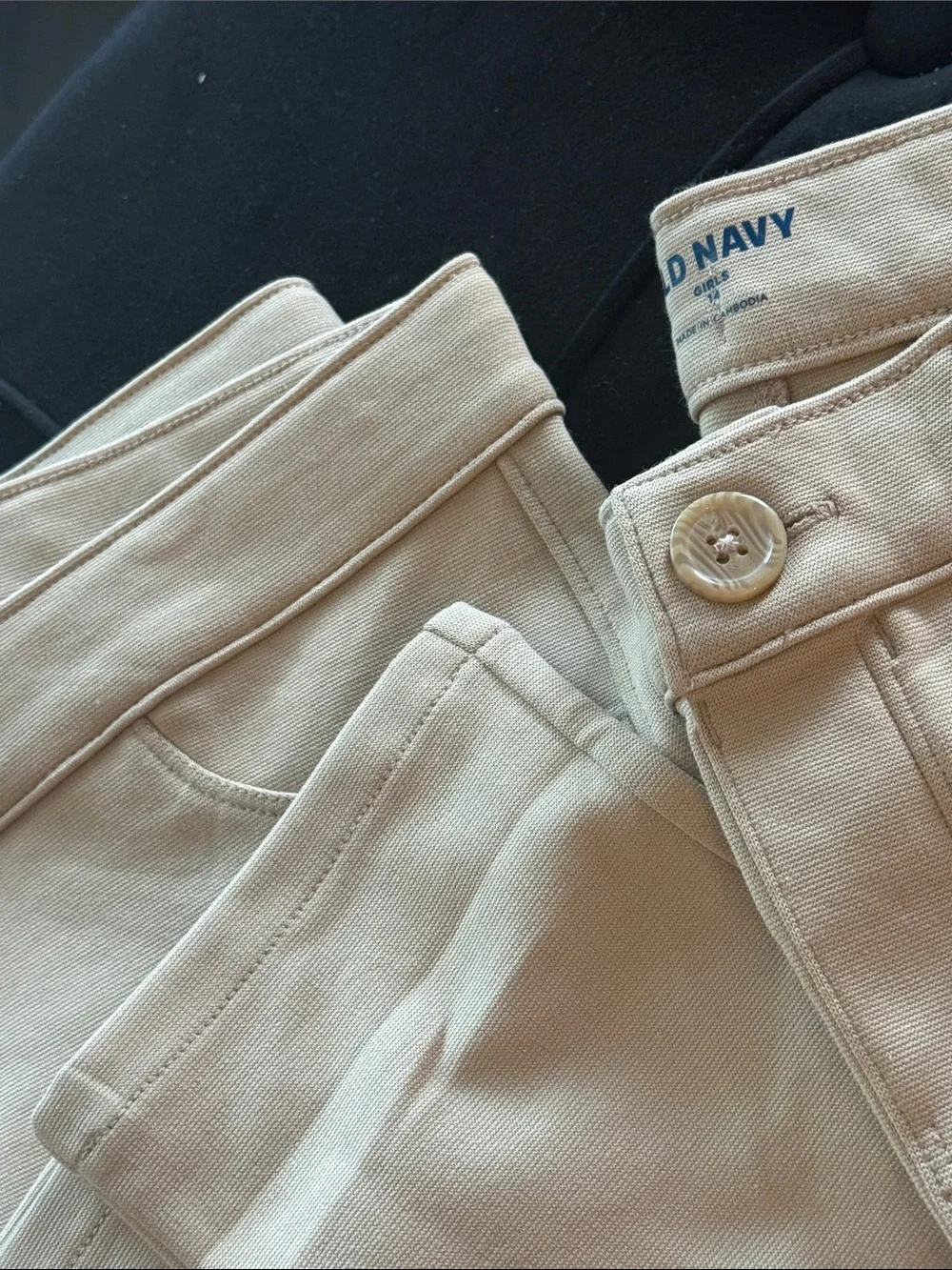 Uniform Old Navy Girls  Slim Stretch Jeggings in Beige